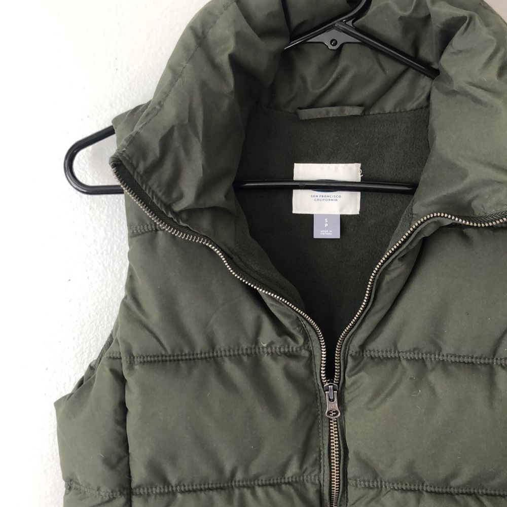 olive green puffy vest | old navy